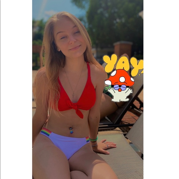 Meet your Posher, Roxanne - Picture 1 of 1